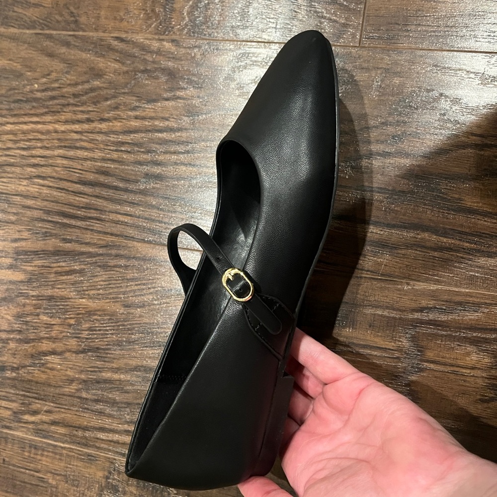 Banana Republic Black Mary Jane Flats